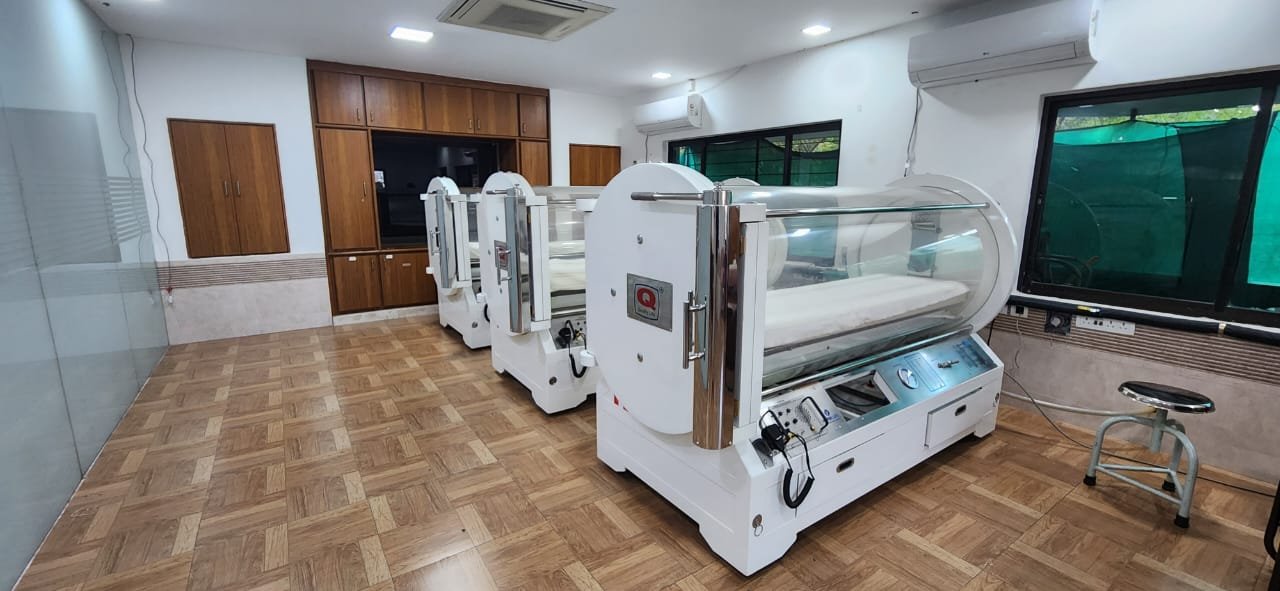 Slide 1 4 Advanced Hyperbaric oxygen therapy (HBOT) Equipment CFQ Life